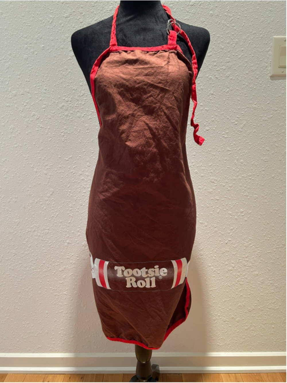 Unisex Tootsie Roll Kitchen Apron One Size Brown Red